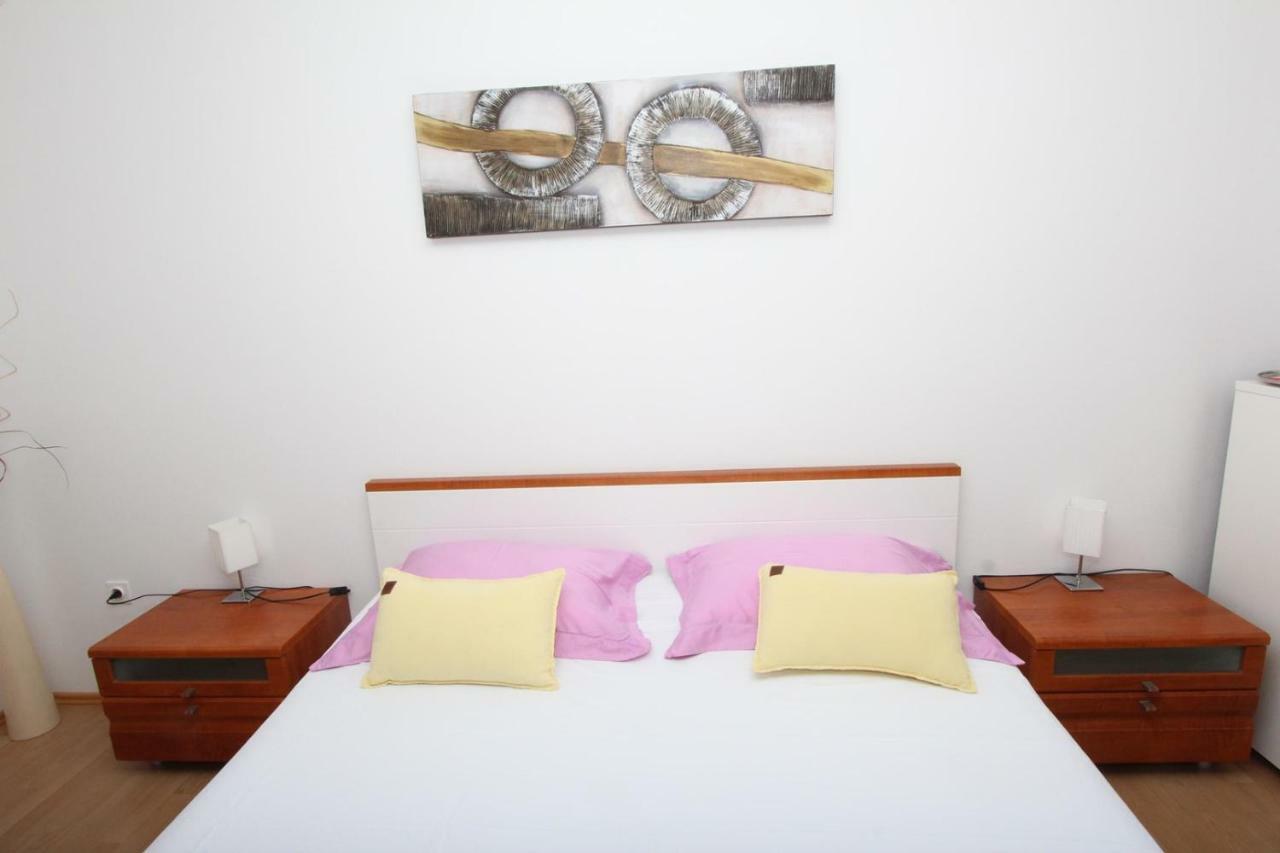 Rooms And Apartment Luana Ρόβινι Εξωτερικό φωτογραφία