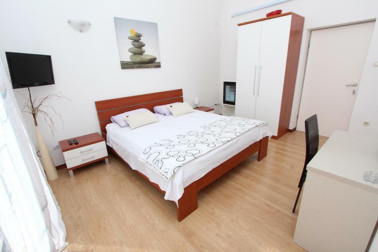 Rooms And Apartment Luana Ρόβινι Εξωτερικό φωτογραφία